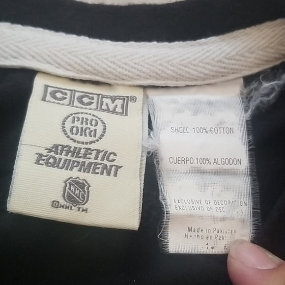 NHL Anaheim Ducks Long Sleeved Jersey Tee by CCM - Picture 7 of 13